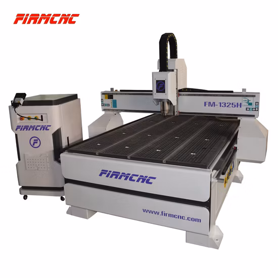 Router di legno CNC CE 1325 Macchina da taglio per incisione del legno Atc Prezzo del router CNC